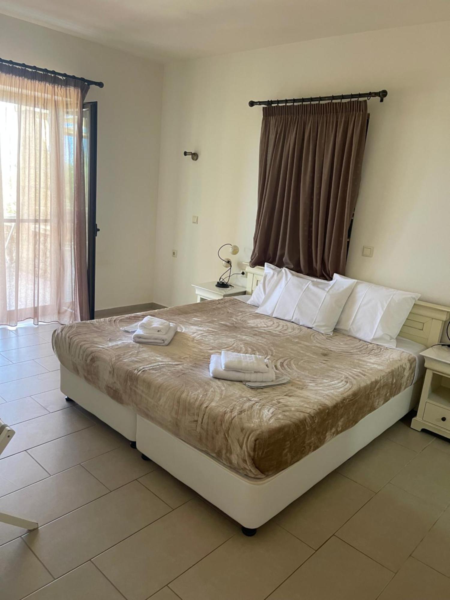 Kolokotronis Hotel & Spa Stoupa Bagian luar foto